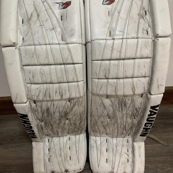 White Senior 34" Vaughn Velocity V7 Pro Stock Goalie Leg Pads