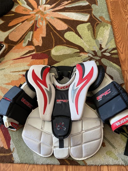 Junior Medium Vaughn Epic 8400 Goalie Chest Protector