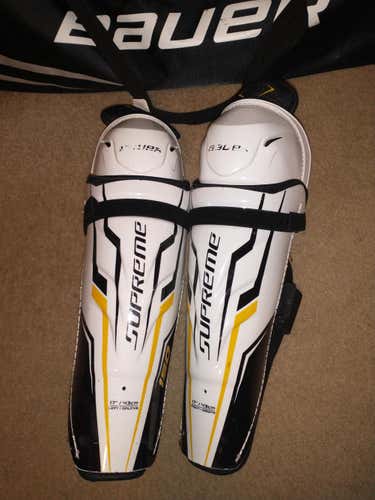 Used Senior Bauer Supreme 150 Shin Pads