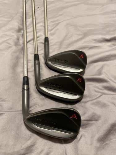 Men's Right Handed Milled Grinds 2 Black Stiff Flex Steel Shaft Wedge