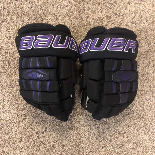 Black Senior Bauer Nexus 13"  Gloves