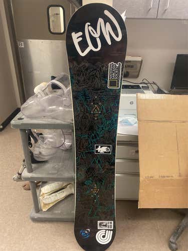 Used  Burton Blunt Snowboard
