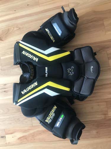 Senior Medium Vaughn Ventus SLR Pro Pro Spec Goalie Chest Protector