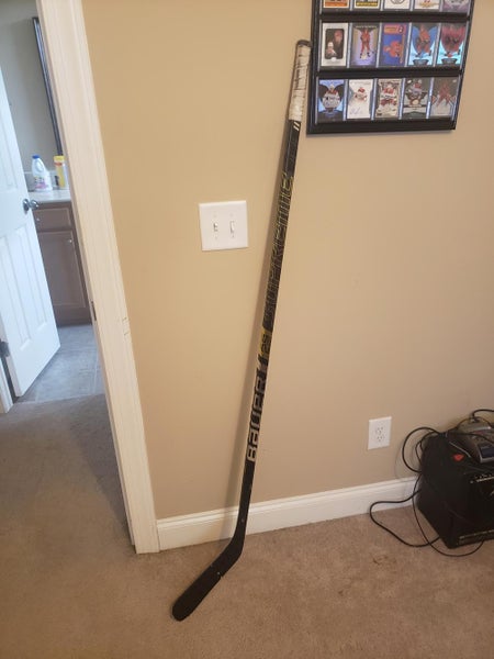 Used Senior Bauer Right Handed Supreme 2S Pro Hockey Stick