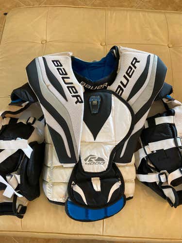 Senior Medium Bauer Reactor 4000 Goalie Chest Protector