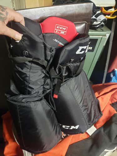 New Senior Medium CCM JetSpeed FT350 Hockey Pants