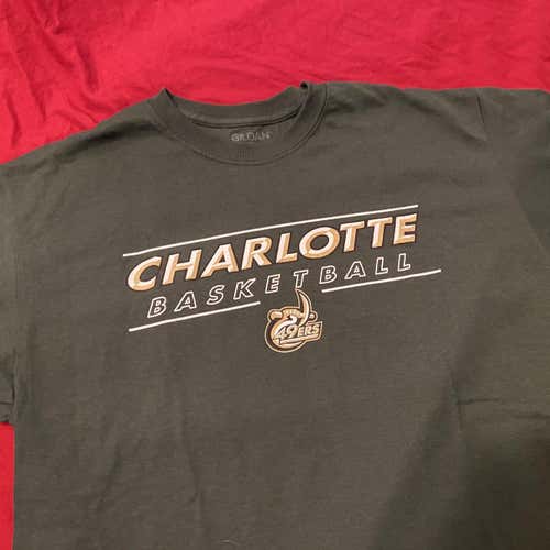 Charlotte 49ers Basketball Green Adult Large T-Shirt