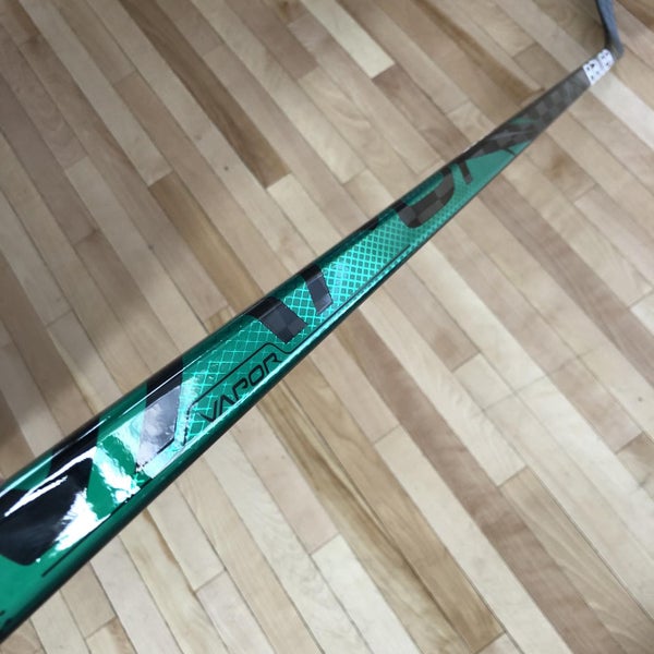 New Intermediate LH Green Bauer Vapor FlyLite P28 Hockey Stick 55 Flex