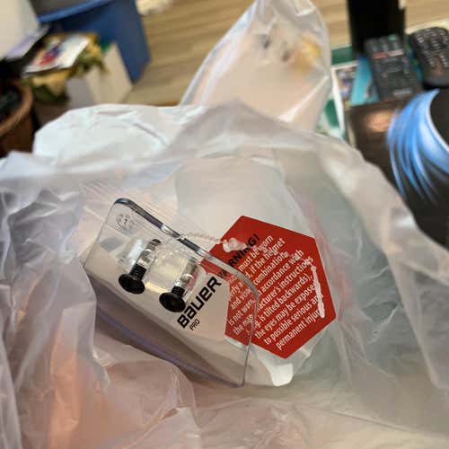 Senior  Bauer Pro Straight Visor Clear Visor