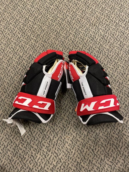 Black/red/white Senior CCM 4R Pro2 15"  Gloves