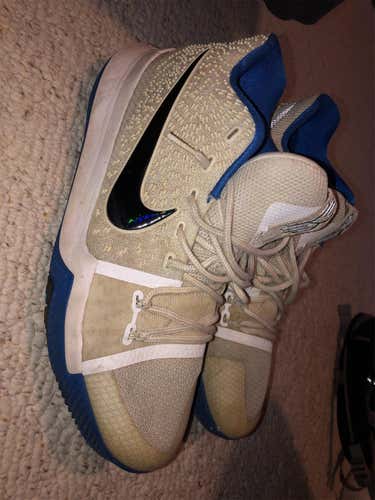 mens Kyrie 3 "duke" basketball shoes
