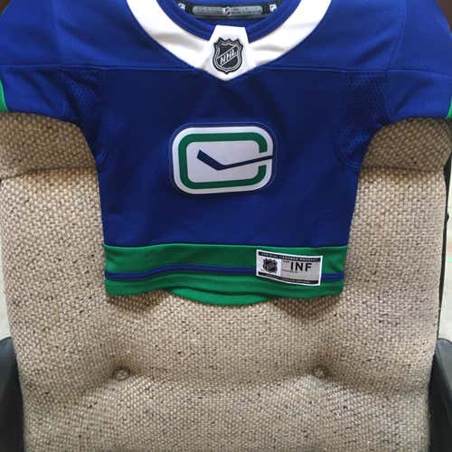 Vancouver Canucks Infant  12/24 Month 3rd Jersey-NWT