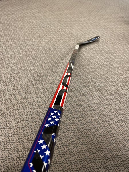 Intermediate Right Handed Vapor FlyLite P92M 55 Flex  Hockey Stick