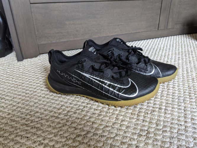 Black Used Adult Unisex Size Men's 10.5 (W 11.5) Turf Cleats Nike Low Cut Huarache