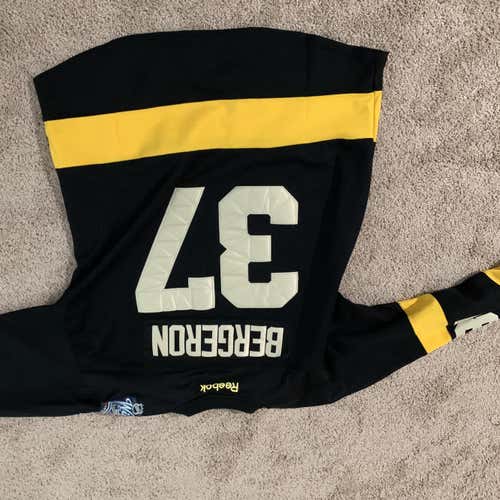 Black Adult Size 56 Reebok  Jersey