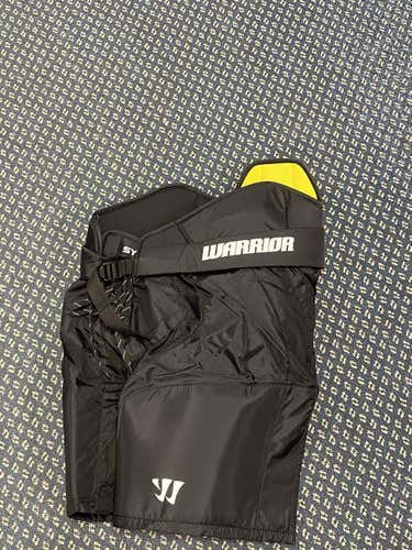 Black New Junior XL Warrior Syko Hockey Pants SS8