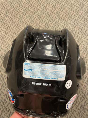 Bauer Reakt 100 Black Medium Out Of Box Helmet