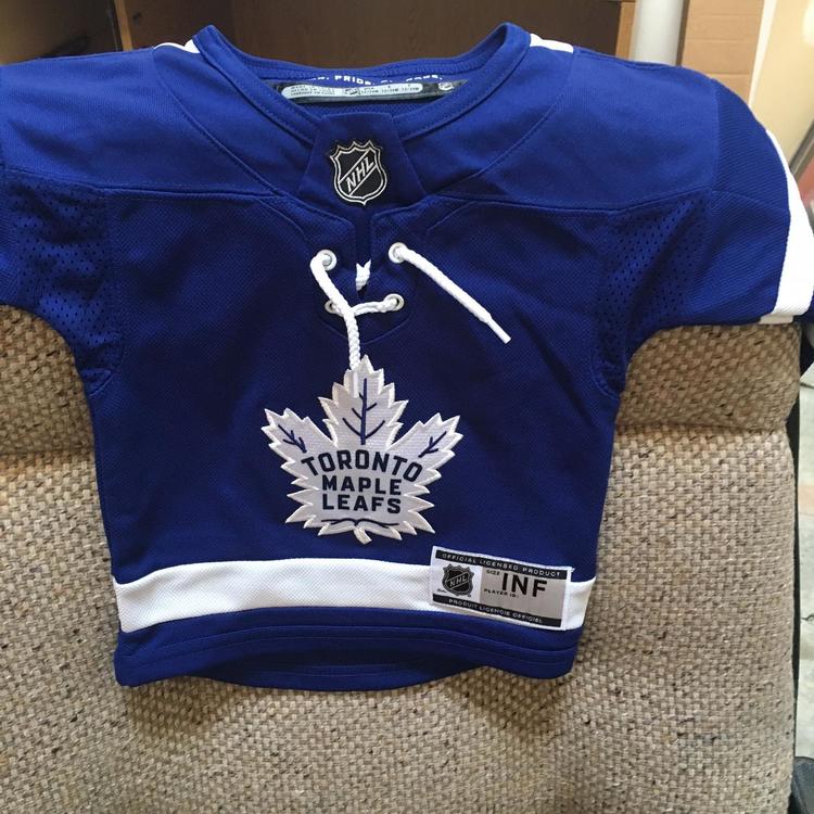 toronto maple leafs blue jersey