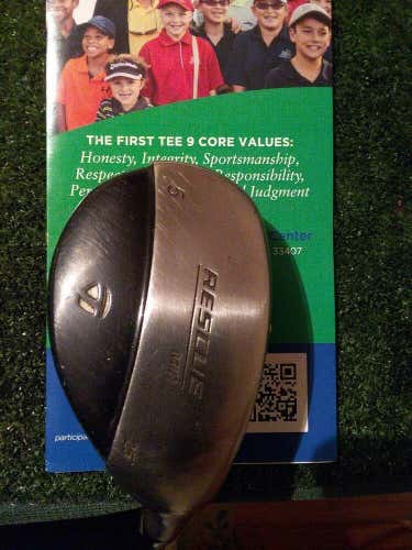 Taylormade Rescue Mid 25* 5 Hybrid Seniors Graphite shaft