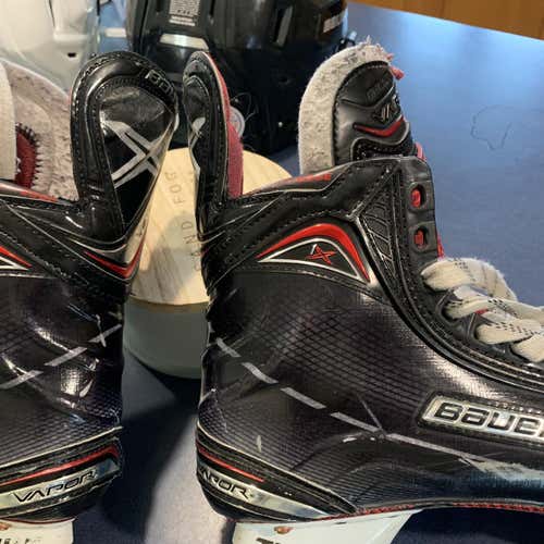 Senior Bauer Vapor 1X 2.0 Regular Width  Size 7.5 Hockey Skates