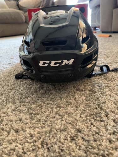 Black New Medium CCM Tacks 310  Helmet