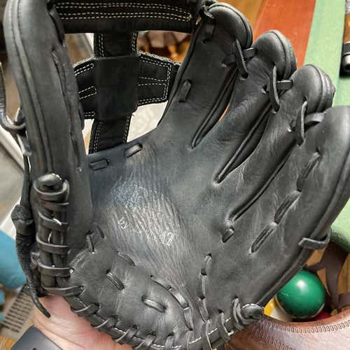 Black Used Infield Pro series 11.75" Baseball Glove