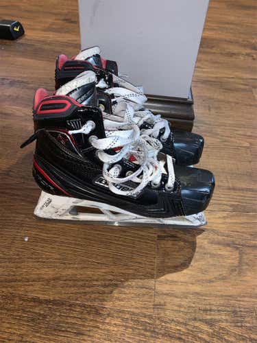 Senior Bauer Vapor 1X Regular Width  Size 7 Hockey Goalie Skates