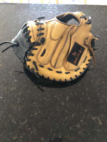 Bradley Catcher's Glove 33" Camel & Blue