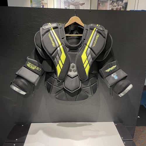 Senior Vaughn VE8 Pro Carbon Chest Protector XL