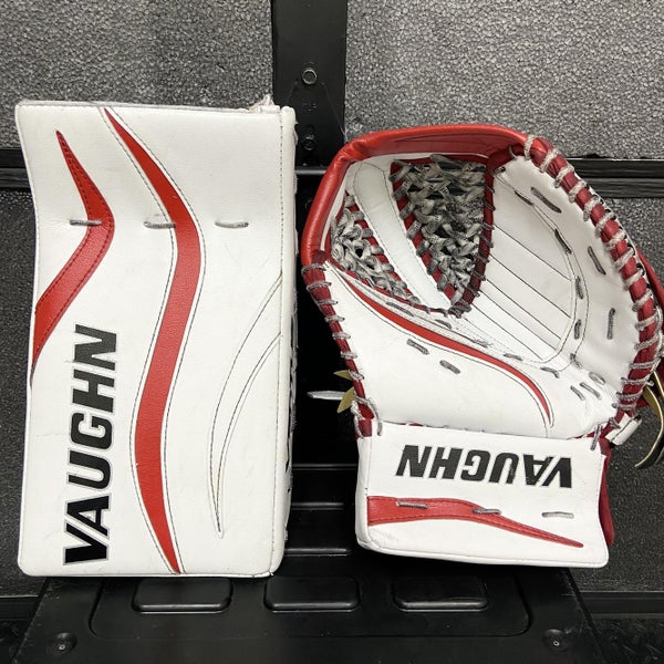 Junior Goalie Glove + Blocker Set • VAUGHN V7 Ventus • Red White