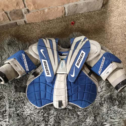 Senior Medium Bauer Supreme S195 Goalie Chest Protector
