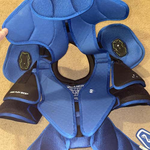Used Large Bauer Nexus 2N Shoulder Pads