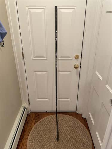 Senior Left Hand Super Tacks 2.0 M-P6 Hockey Stick