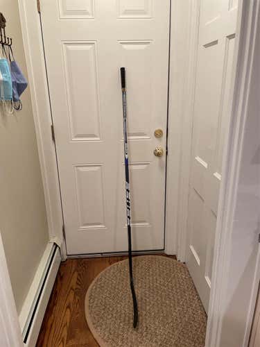 Intermediate Left Hand Supreme One 30 P92 Hockey Stick