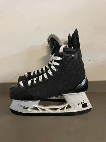 fully custom CCM Ribcor 80k size 7D with flare blades.