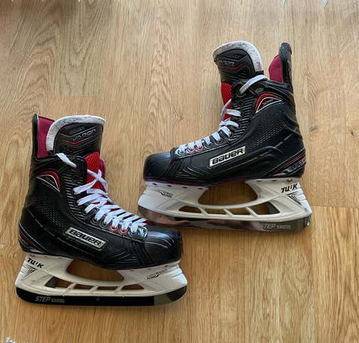 Senior Bauer Vapor X700 Size 7D W/Step Blacksteel Hockey Skates