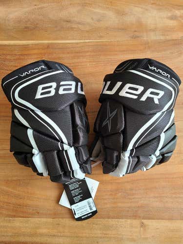 Black/White New Bauer Vapor X800 Lite Gloves 13"