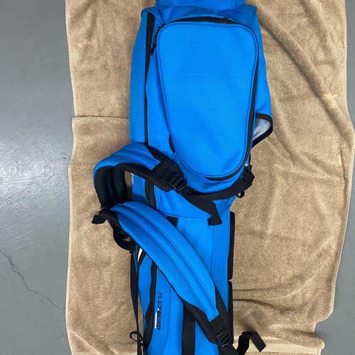 Used TaylorMade Carry Bag