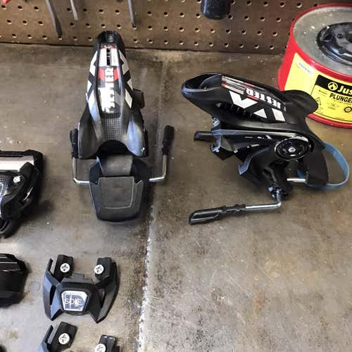 Used Powder Jester 100 mm Brake Width Max Din 16 Ski Bindings