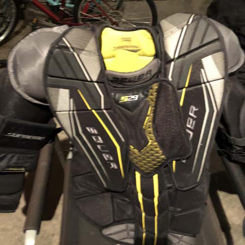 Senior Medium Bauer S29  Goalie Chest Protector