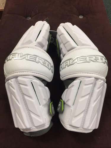 Brand New Maverik Max Arm Guard Lacrosse Arm Pads Size Medium