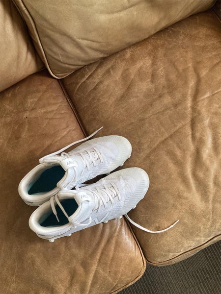 White Unisex Molded Cleats High Top