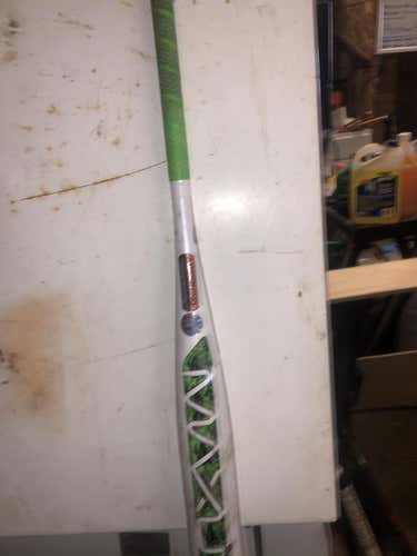 Used Kid Pitch (9YO-13YO) USSSA Certified Combat Composite Maxum Bat (-12) 18 oz 30"