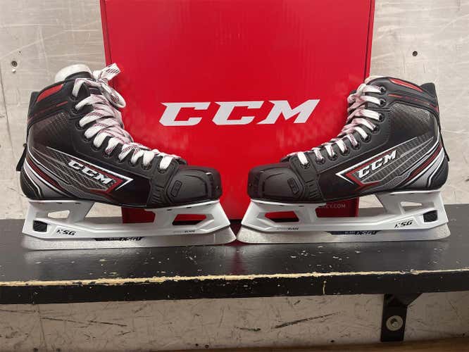 Senior CCM Regular Width Size 7.5 Goalie Skates
