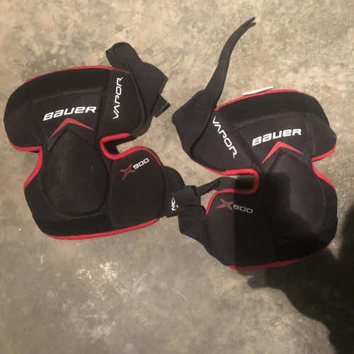 Used Bauer Knee Pads