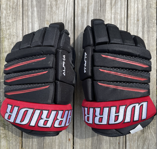 Black/ Red/ White Used Senior Warrior Alpha QX3 Gloves 13"