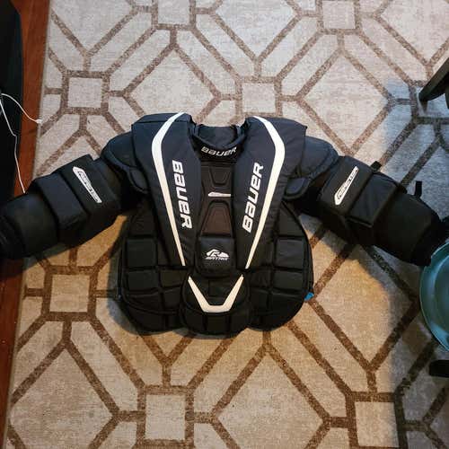 New Senior XL Bauer Reactor 7000 Goalie Chest and Arm Protector Goalie Chest Protector