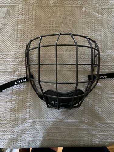 Senior Medium CCM FM680 Full Cage Grey