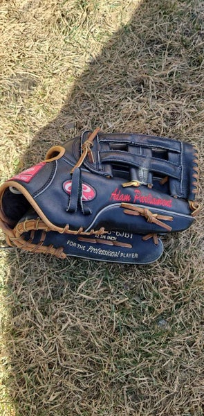 Black Used Adult Rawlings Right Hand Throw Heart of the Hide Baseball Glove 12.75"