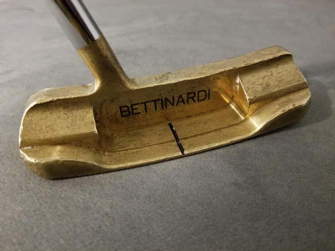 Used Men's Bettinardi Right Handed Blade Putter 35"